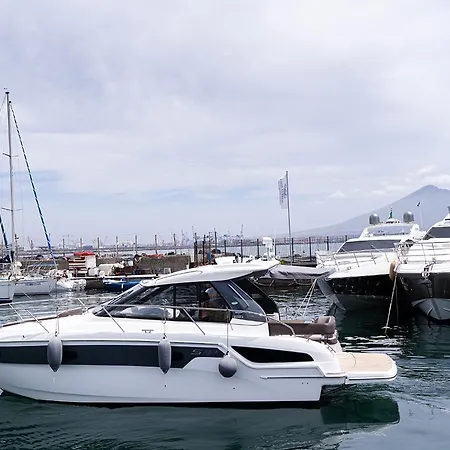 Le 4 Stagioni Dante's H Centro, By Clapa Group