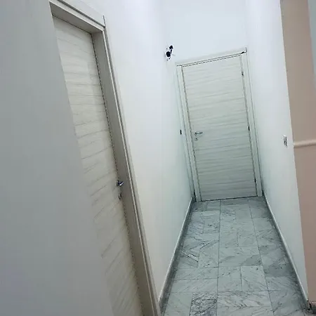 Dama Hostelbb Ostello Napoli