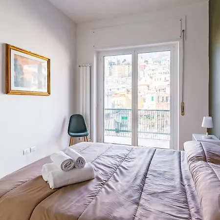 Chiaia Mon Elegant Flat By Napoliapartments * Naples