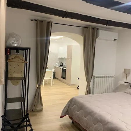 House Vico Lungo A Toledo Neapol