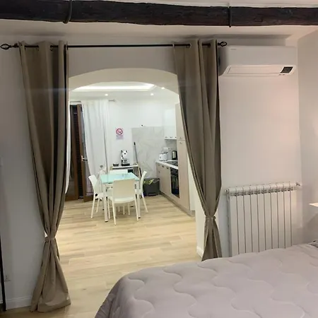 House Vico Lungo A Toledo Bed & Breakfast *