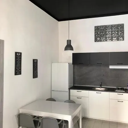 &house Apartment *