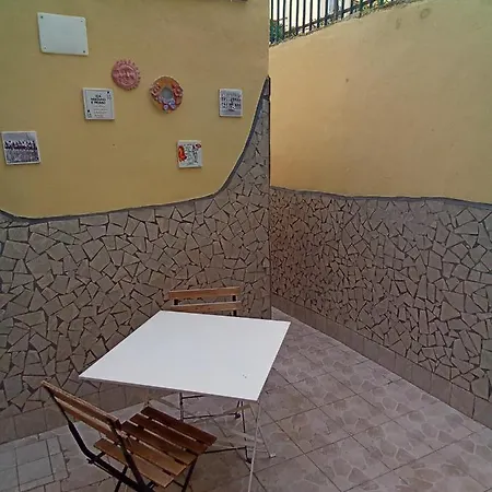 Casa Italia * Naples