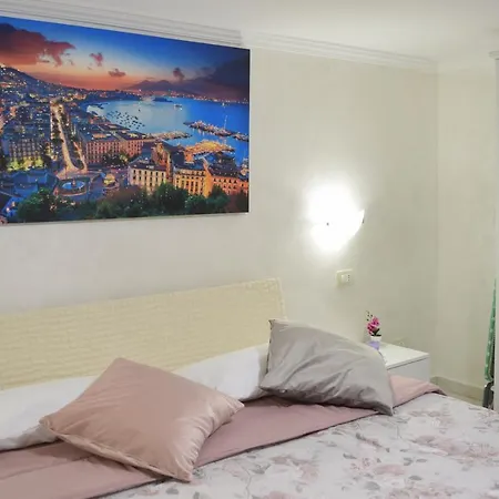 Apartment Grimi House Rione Sanita Naples