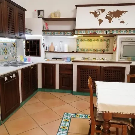 La Casa Di Tania A Apartment Naples