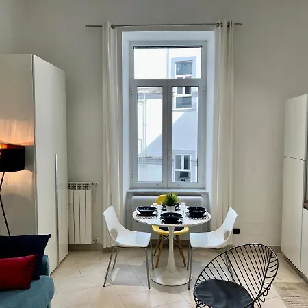 Apartment Duomo Naples