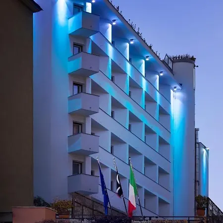 Lhp Palace & 5* نابولي
