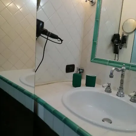 La Casa Di Tania A Apartment Naples