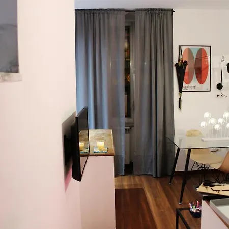 L' Altobasso - Atypical Neapolitan House Apartment Neapel