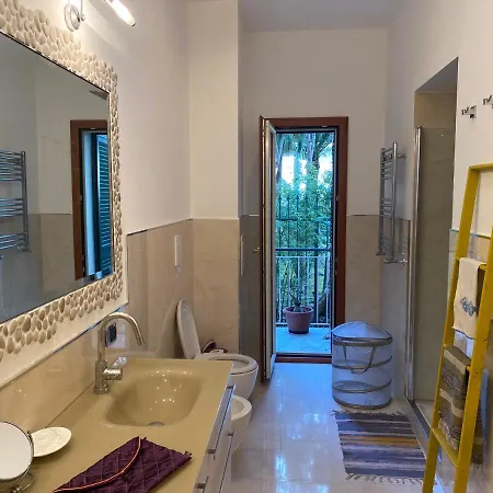 Appartement Casa Tiare, The Heart Of Piazza Plebiscito Naples