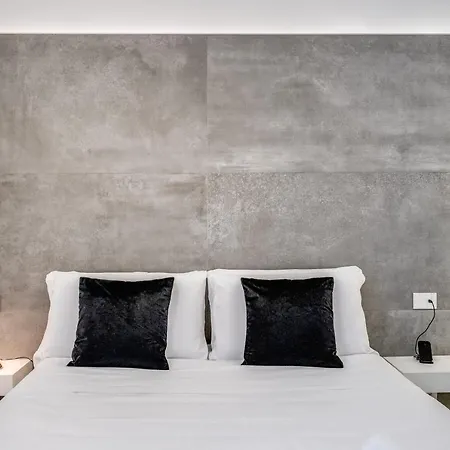 Gallery 3* Neapel