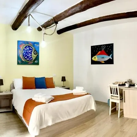 'a De' Scugnizzi Bed & Breakfast *