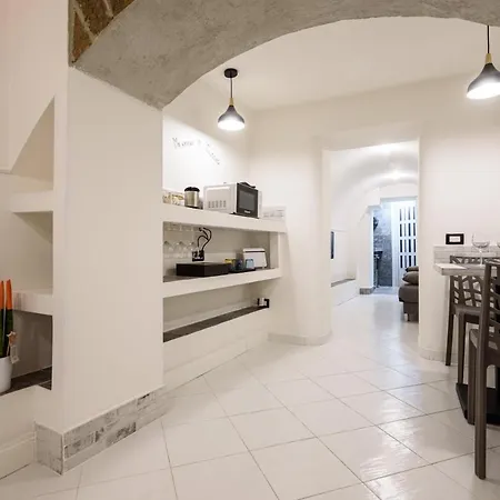 Appartamento Via Bellini 44 Napoli