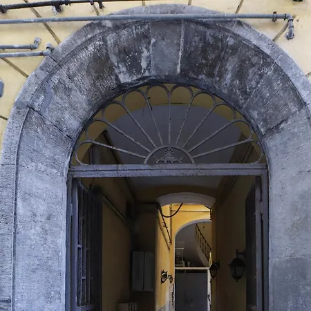 A Due Passi Da Via Duomo By Wonderful Italy Apartment Naples