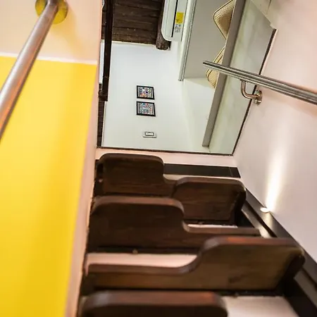 Chiaia Tower Loft Naples