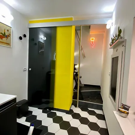 Chiaia Tower Loft Apartment Naples