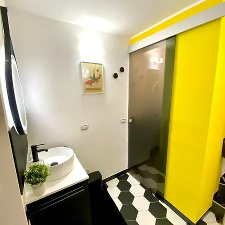 Chiaia Tower Loft Apartment