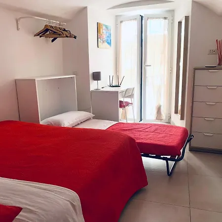 La Casetta Su Spaccanapoli Holiday home