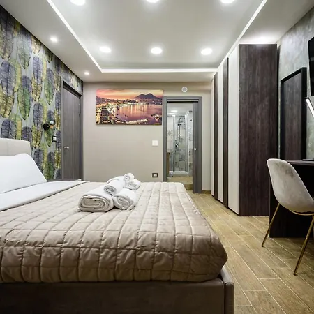 Chris Apartment *