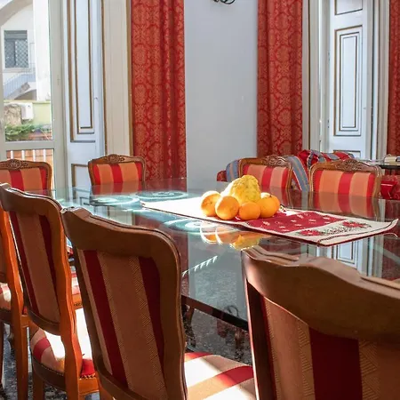 Le Stanze Del Vicere Boutique Bed & Breakfast 3*