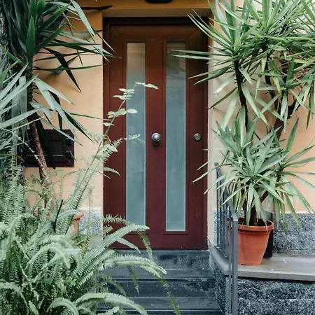 Faboulhouse: Zona Arenella/vomero. Apartment Naples