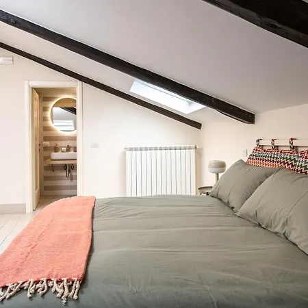 Les Maisons Apartment
