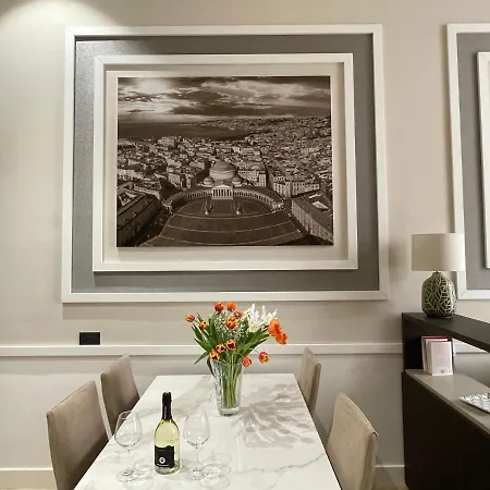 Mariana Luxury * Naples