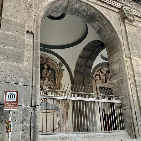 'a De' Scugnizzi * Naples