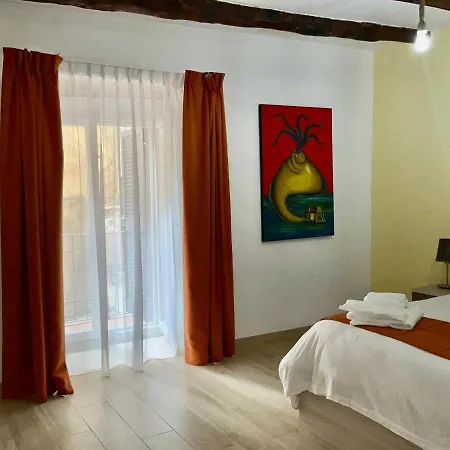'a De' Scugnizzi Bed & Breakfast Naples