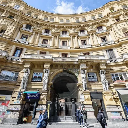 Apartament Piazza Nicola 14 Neapol