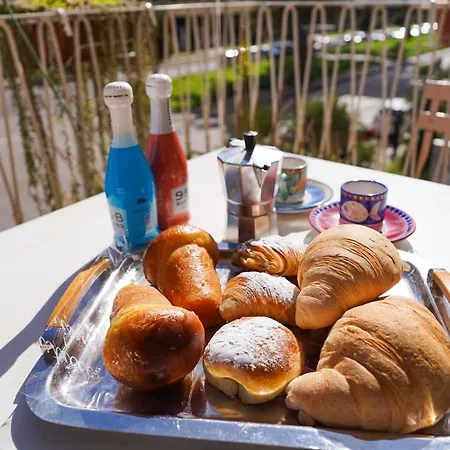 Oda ve Kahvaltı Anthea Bb Napoli