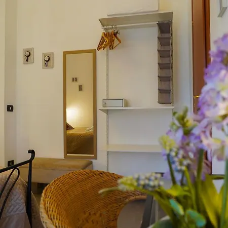 Anthea Bb Oda ve Kahvaltı Napoli