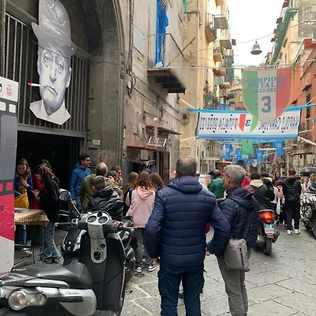 Tiluri Naples