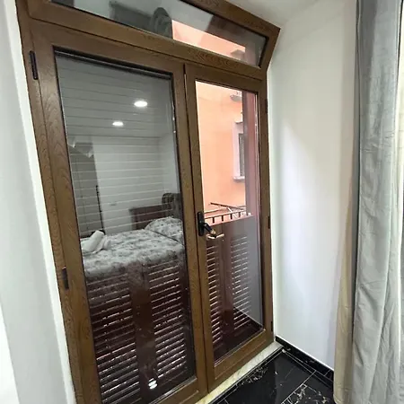 Giovanni Luxury Suites