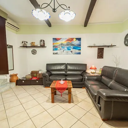 Apartment Casarella Chiara *