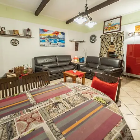 Casarella Chiara Apartment Naples