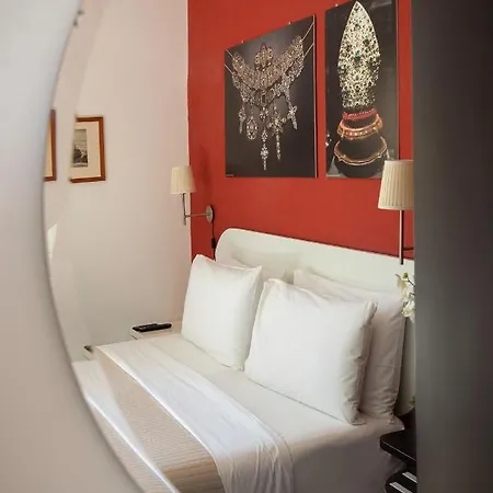 Carafa Konukevi Napoli