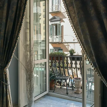 Pensionat Carafa Di Maddaloni Residenza Di Charme Neapel