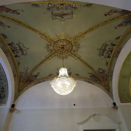 Il Salotto Della Regina Otel 3*