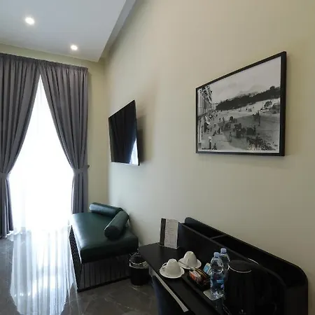 Otel Il Salotto Della Regina 3*