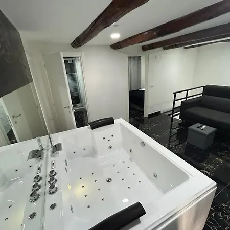 Giovanni Luxury Suites * Napoli