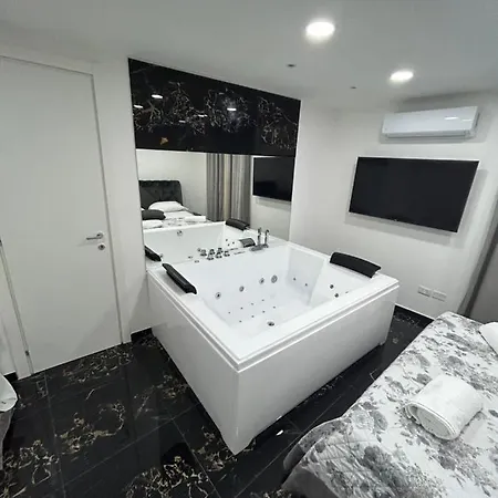 Giovanni Luxury Suites * Napoli