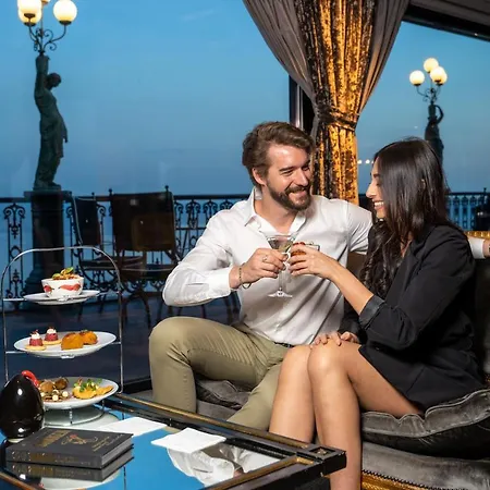 Hotel Grand Parker's 5*