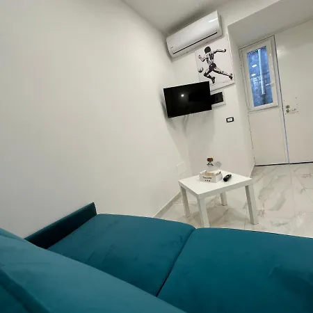 La Vie Est Belle Apartment