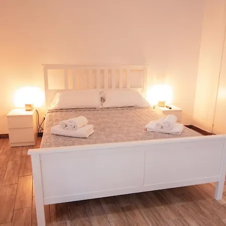 Casa Masaniello - In Historical Center Toledo Station Holiday home *