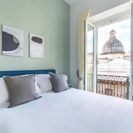 Maria's Bright Flats At The Cathedral Apartment Naples