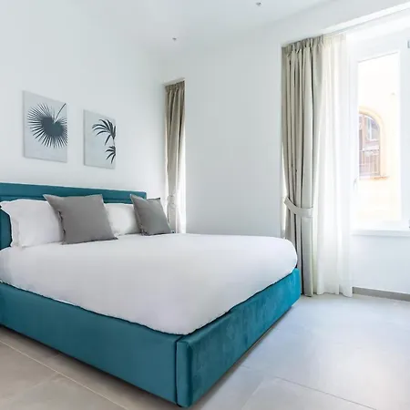 Maria's Bright Flats At The Cathedral Apartment *