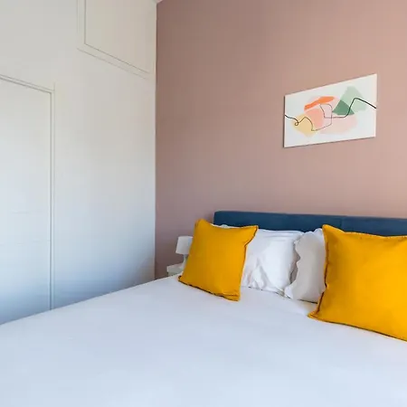 Apartment Maria's Bright Flats At The Cathedral Naples
