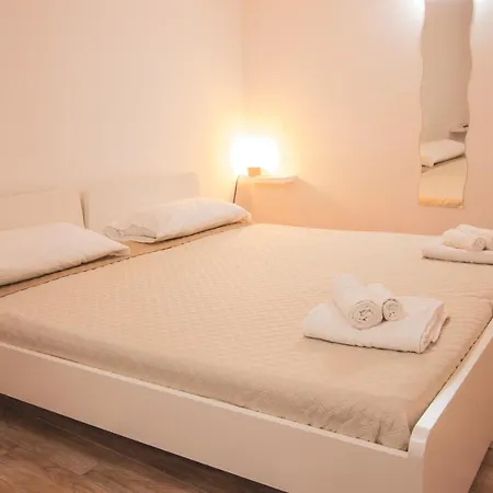 Holiday home Casa Masaniello - In Historical Center Toledo Station *