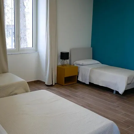 Apartment Terminal 1 *